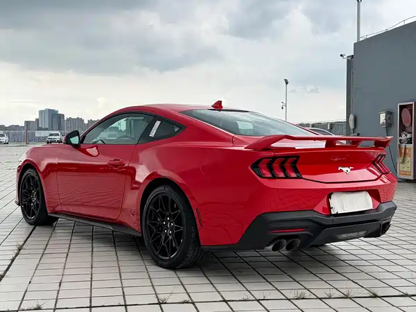 Ford Mustang 2025