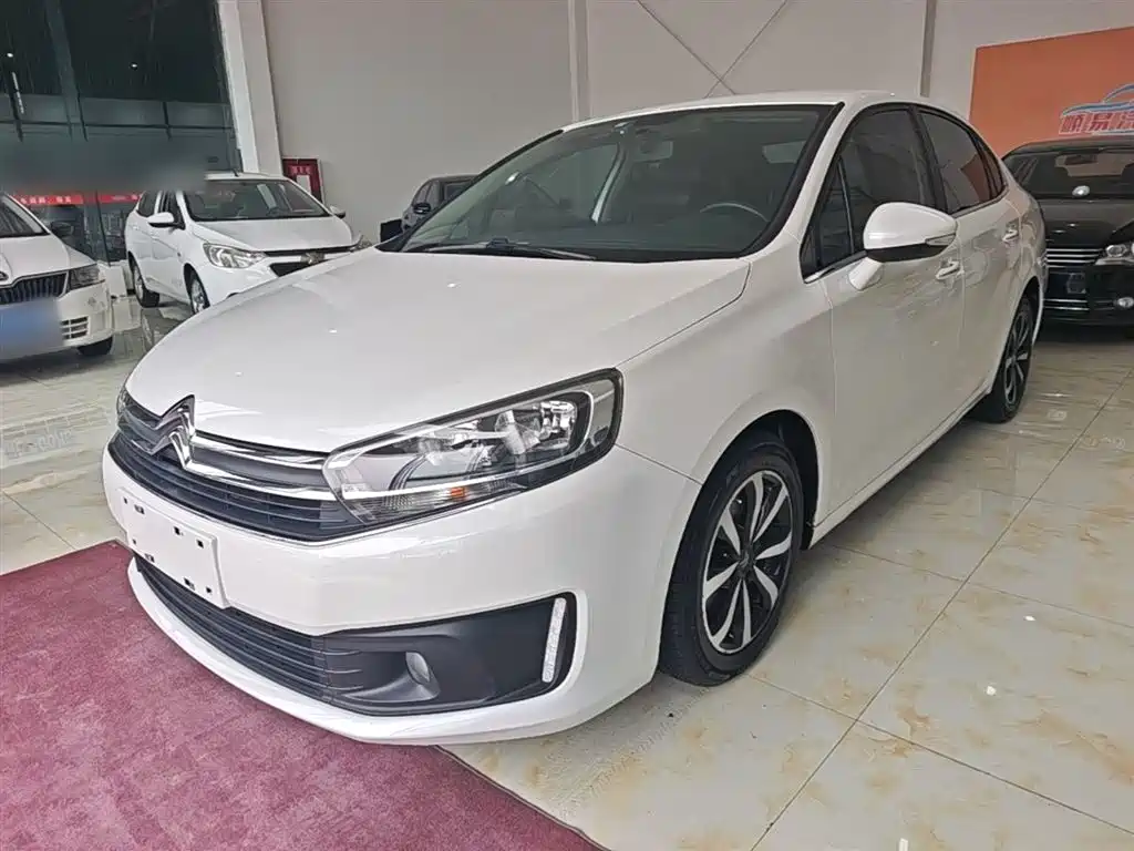 Citroen C4 2016 — фото 1
