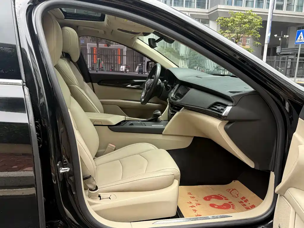Cadillac CT6 2018 — фото 10
