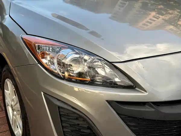 Mazda 3 Xingcheng 2012