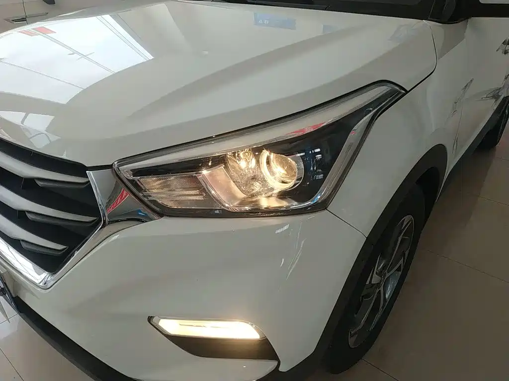 Hyundai ix25 2017 — фото 20