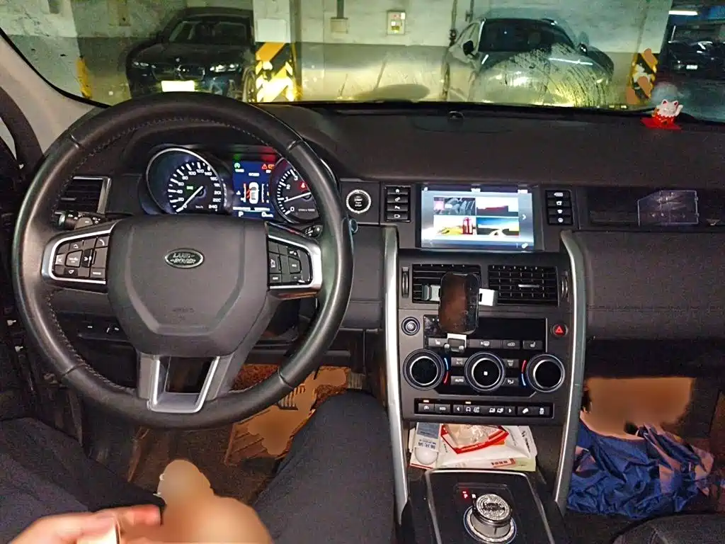 Land Rover Discovery Sport 2016 — фото 13