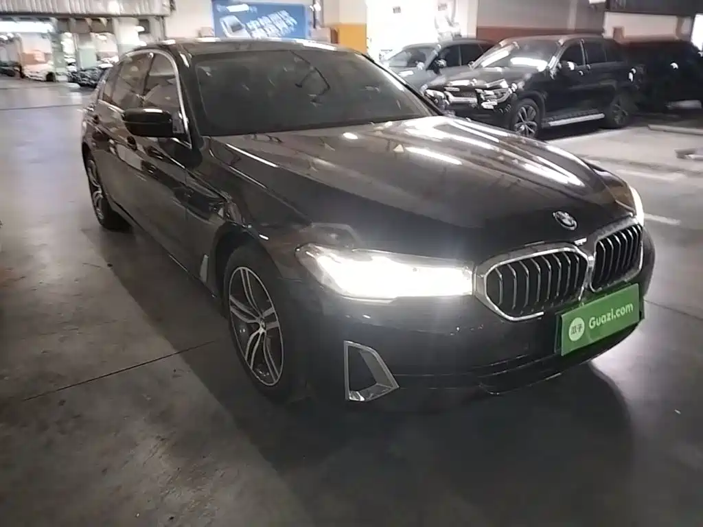BMW 5 Series 2021