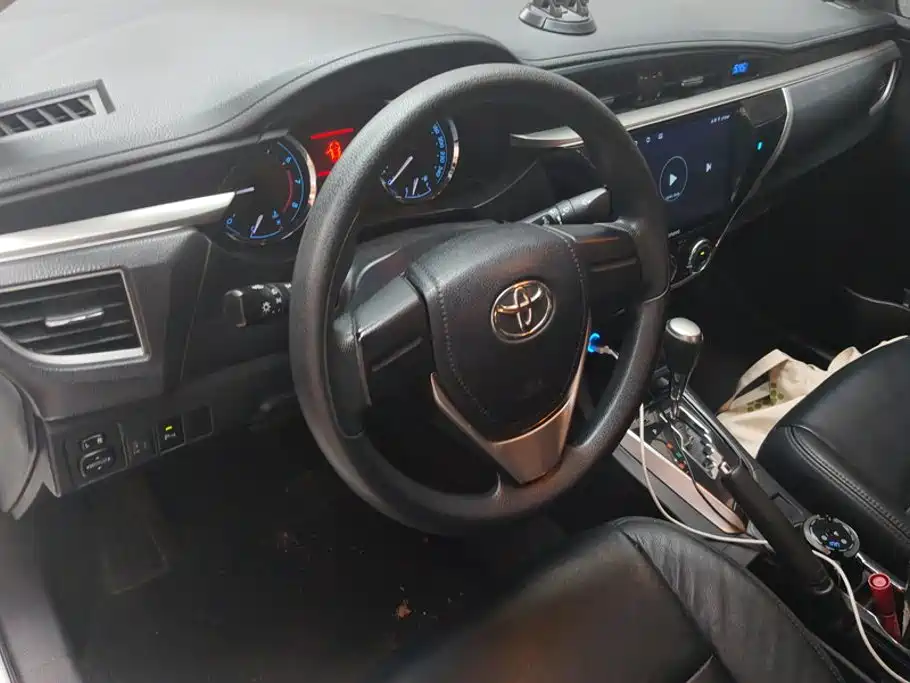 Toyota Corolla 2016 — фото 15