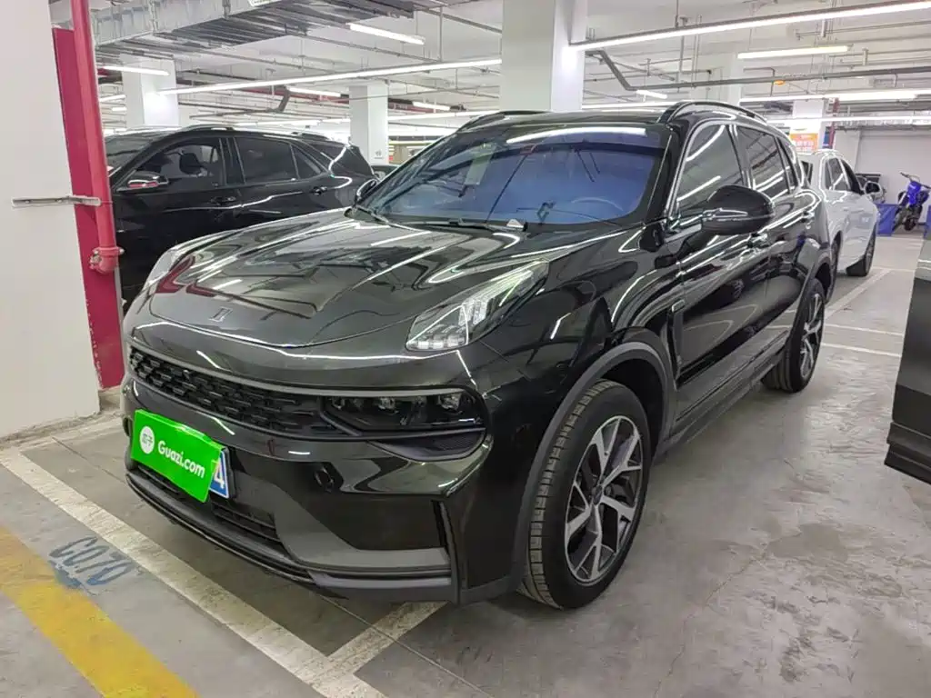 Lynk & Co 01 2022