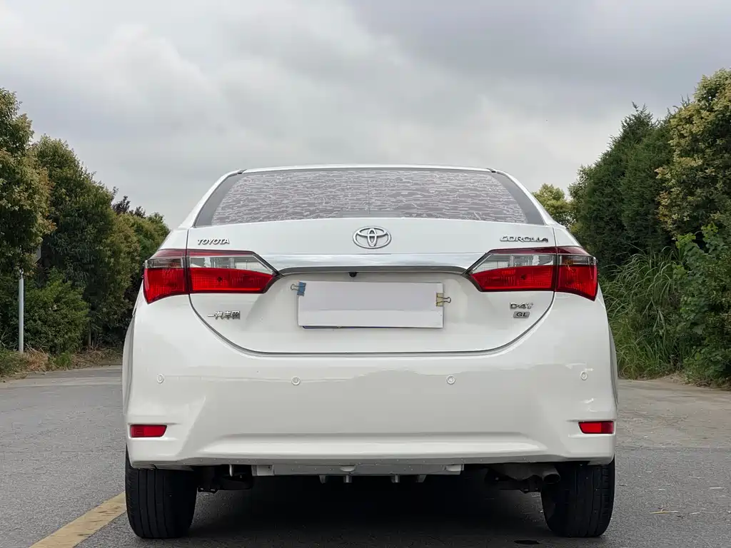 Toyota Corolla 2018 — фото 6