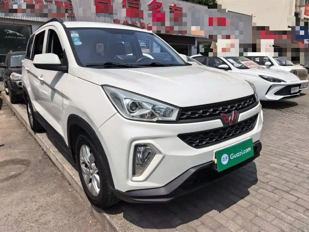 Wuling Hongguang S3 2018 — фото 4
