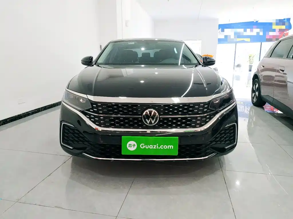 Volkswagen Passat 2024