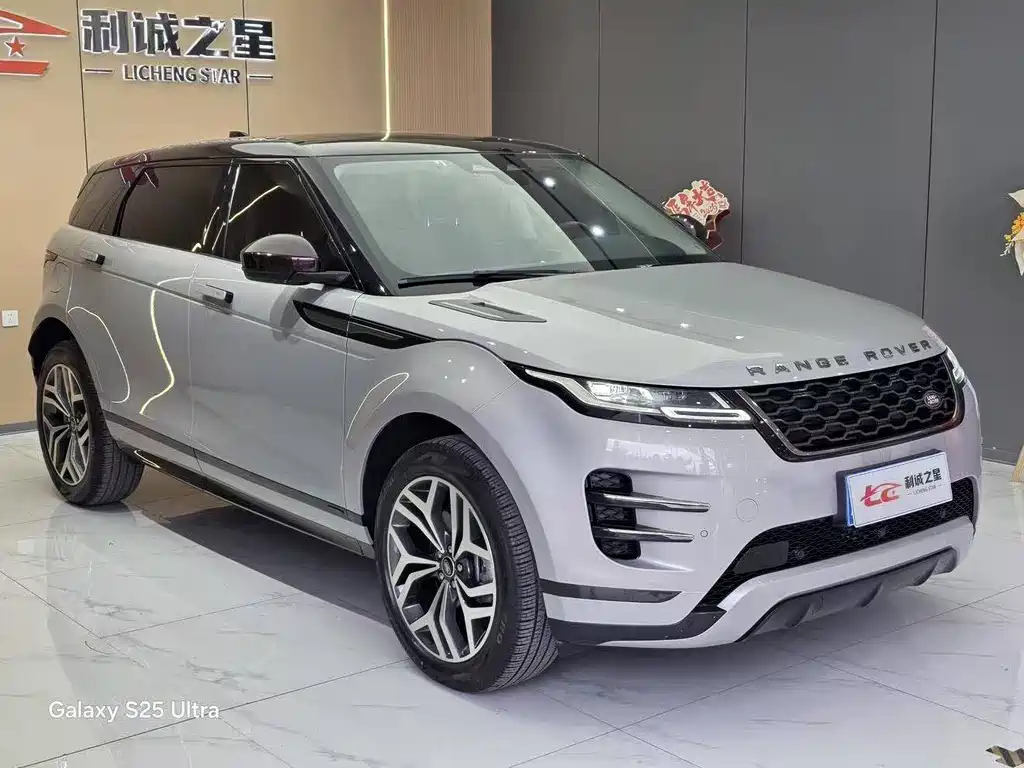 Land Rover Evoque 2021 — фото 6