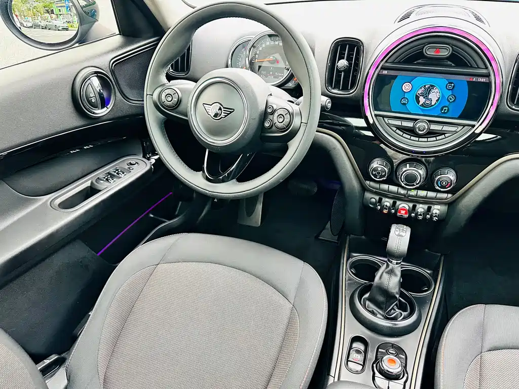 MINI Countryman 2019 — фото 17