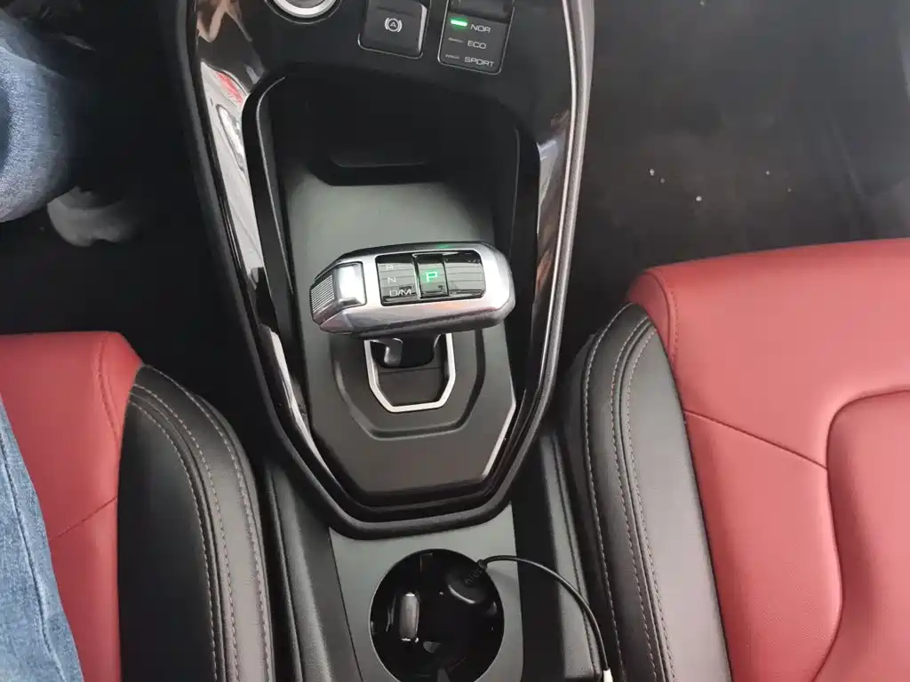 Haval H2s 2017 — фото 10