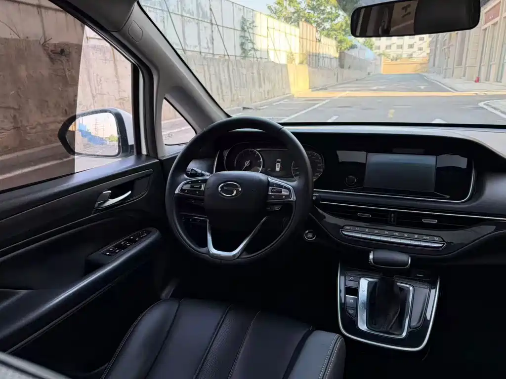 GAC Motor Trumpchi M6 2020 — фото 11