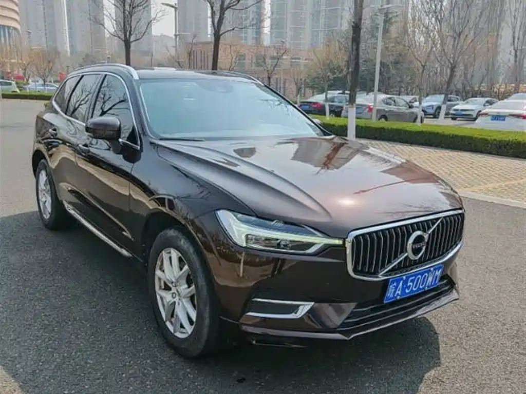 Volvo XC60 2019 — фото 3
