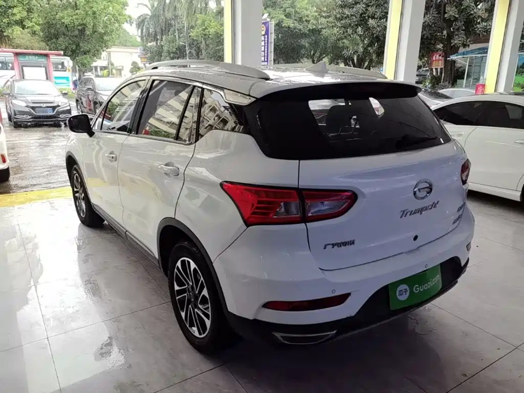 GAC Trumpchi GS4 2017 — фото 5