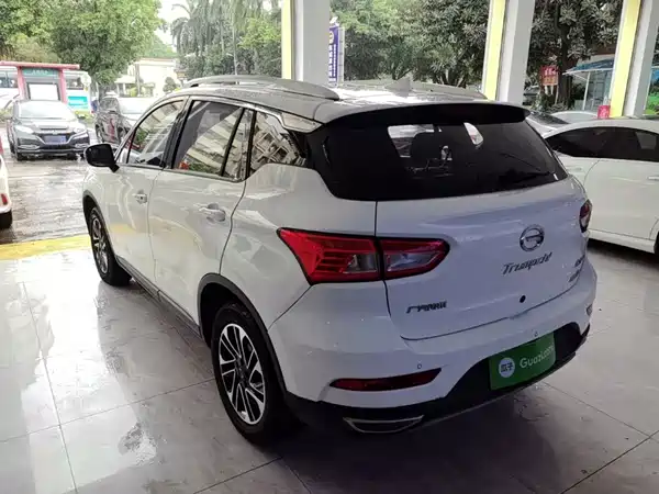 GAC Trumpchi GS4 2017