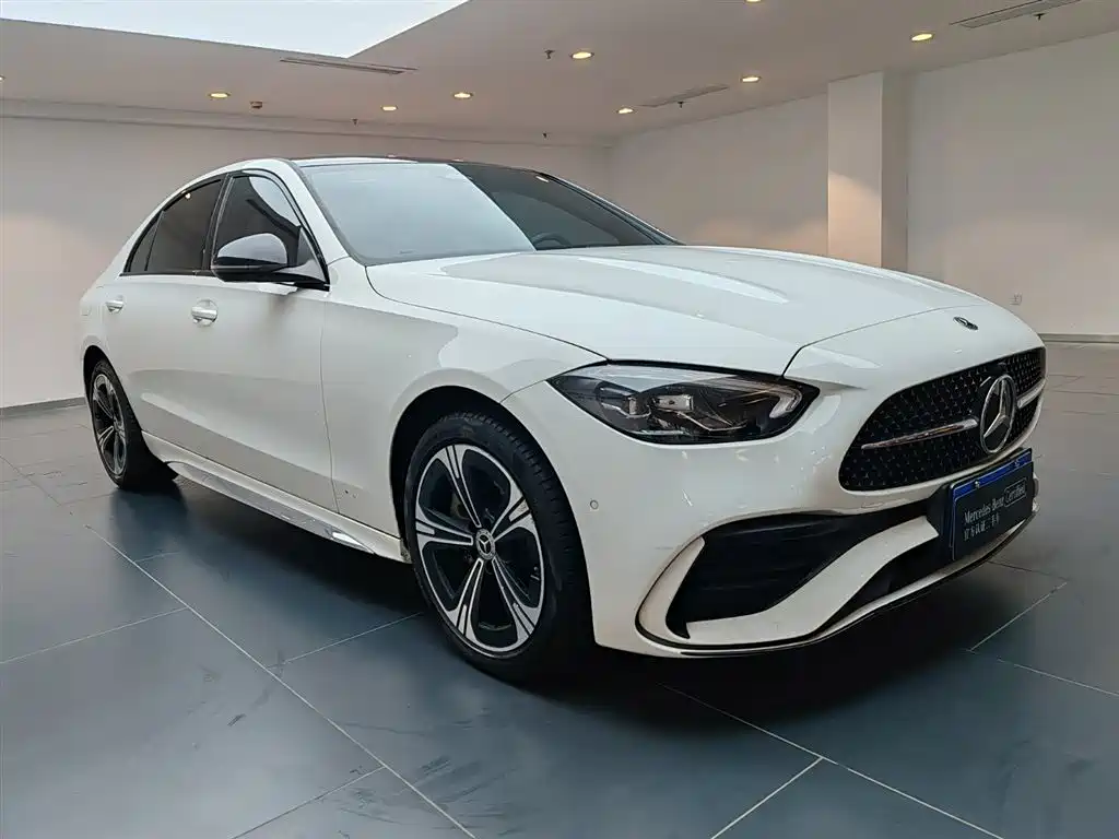 Mercedes-Benz C-Class 2022 — фото 2