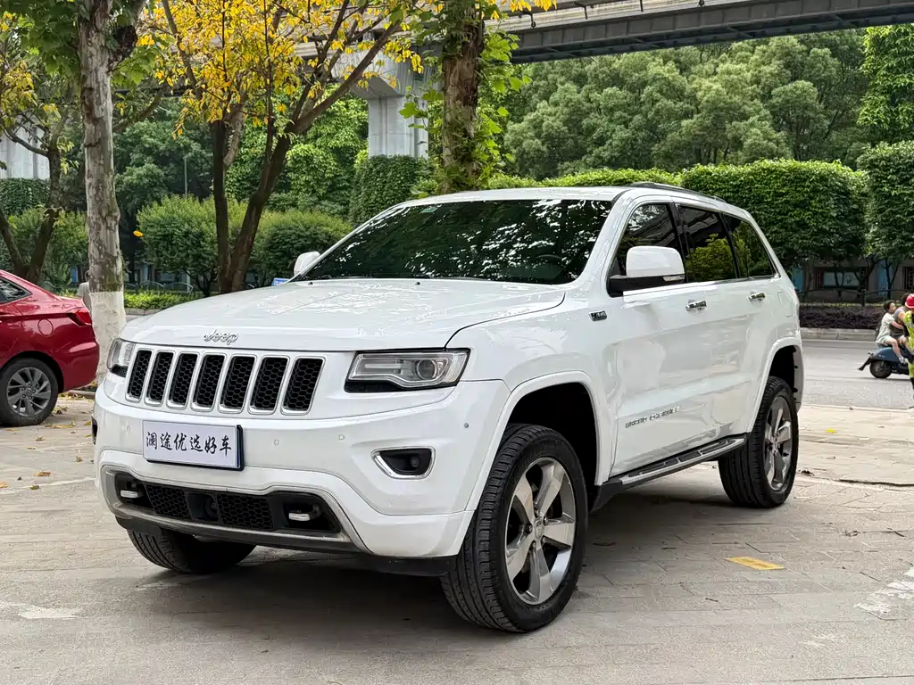 Jeep Grand Cherokee 2016 — фото 1