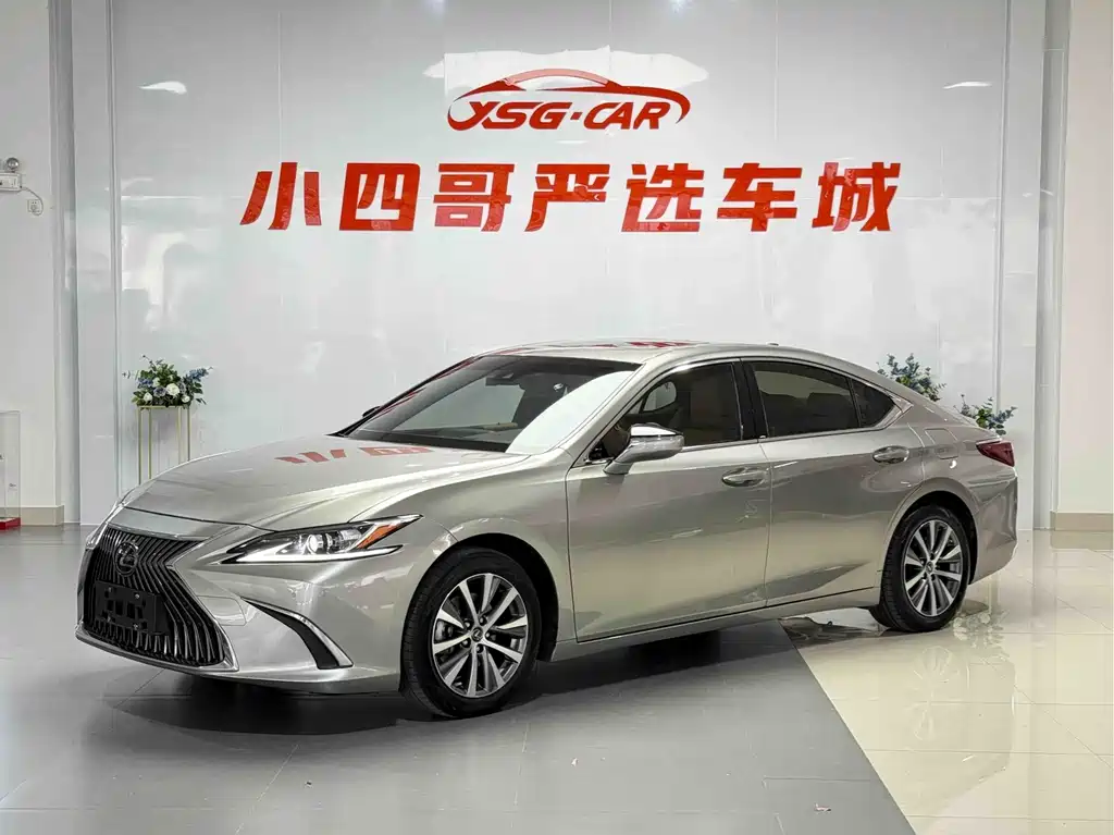 Lexus ES 2018