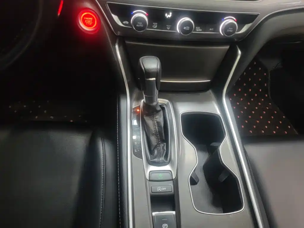 Honda Accord 2021 — фото 14