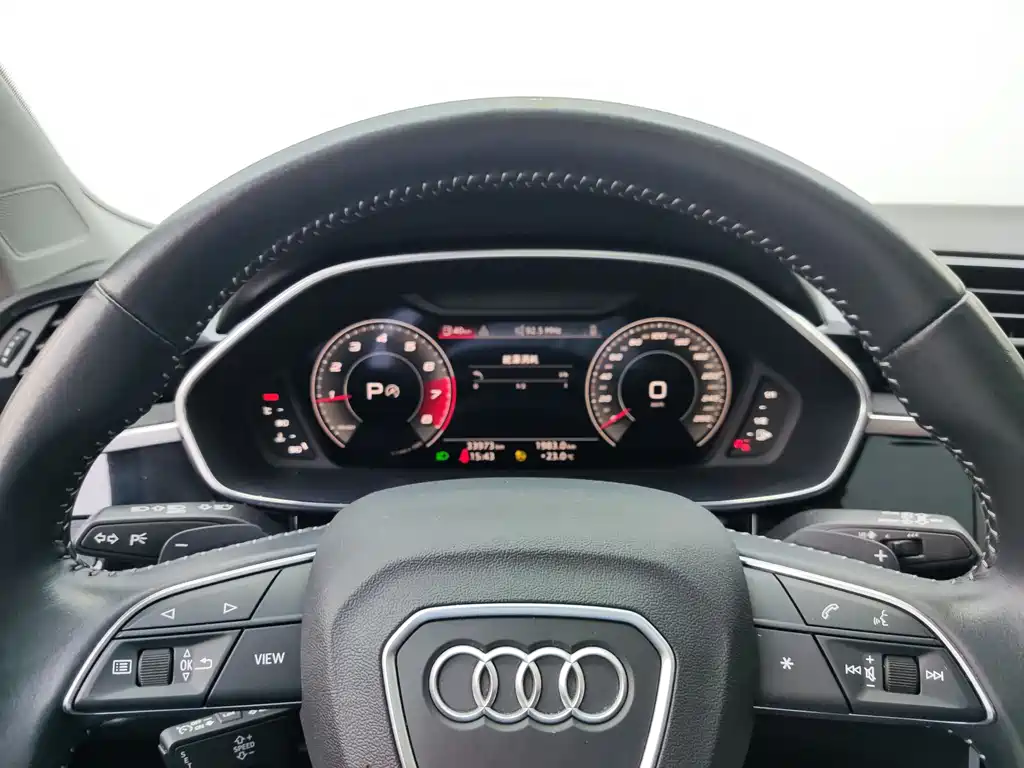 Audi Q3 2022 — фото 19