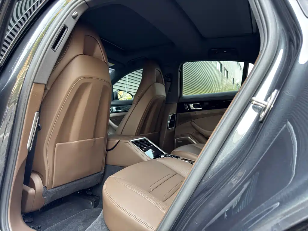 Porsche Panamera Hybrid 2019 — фото 12