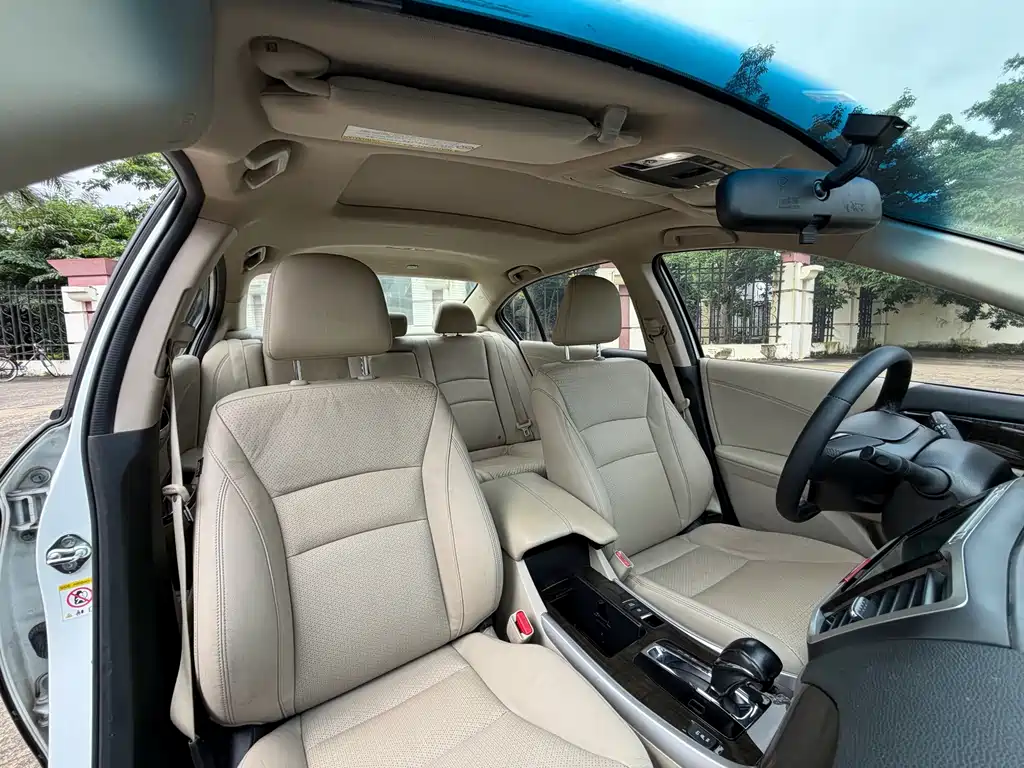 Honda Accord 2015 — фото 13