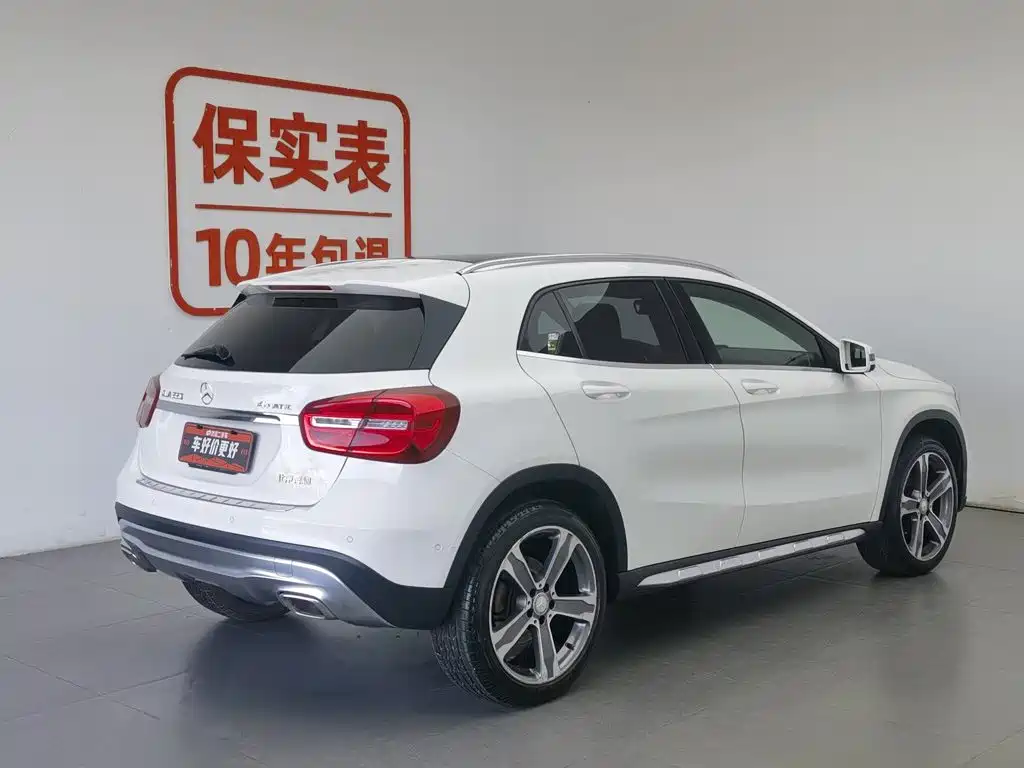 Mercedes-Benz GLA 2015