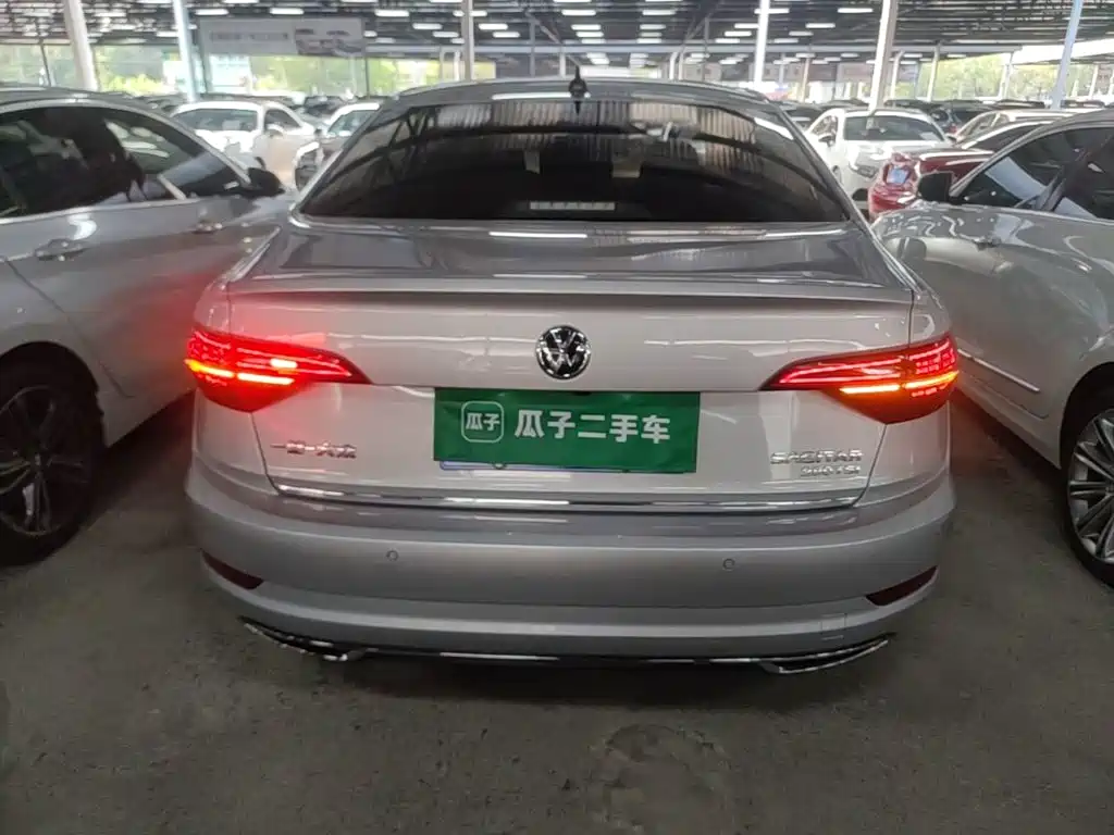 Volkswagen Sagitar 2021