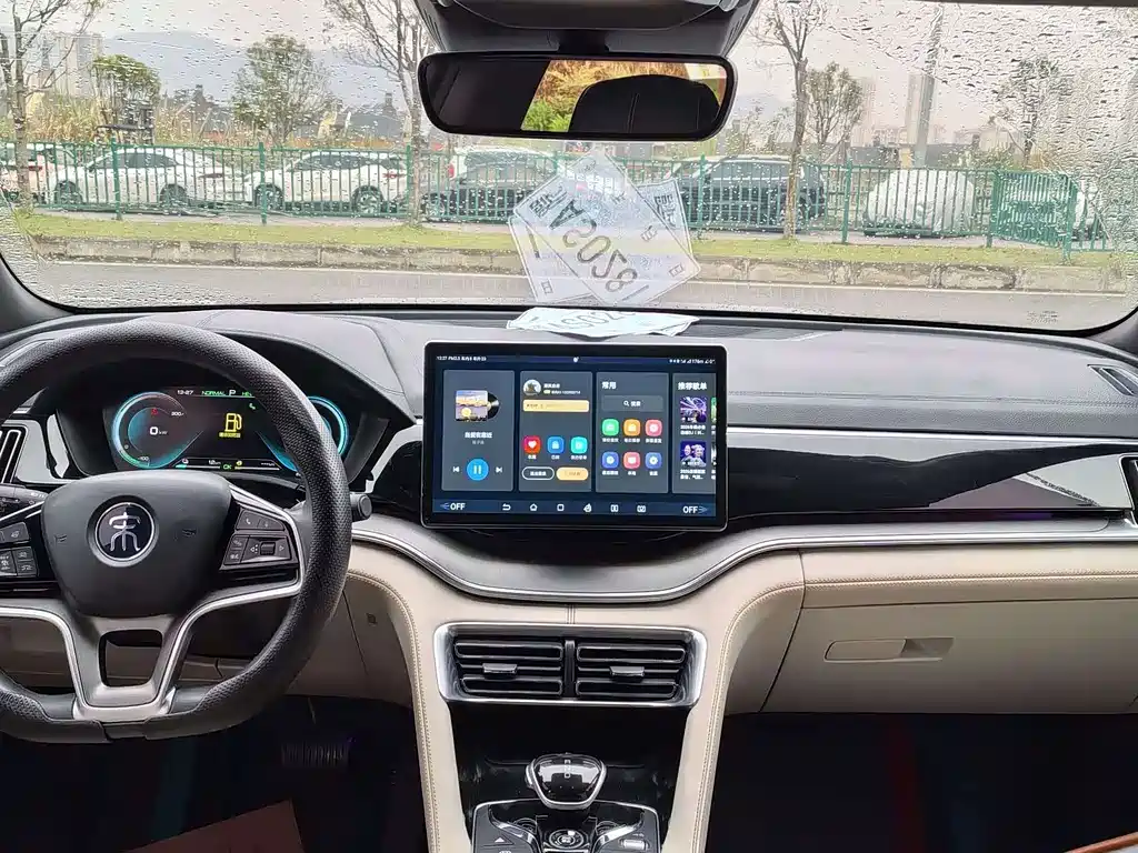 BYD Song PLUS New Energy 2022 — фото 11