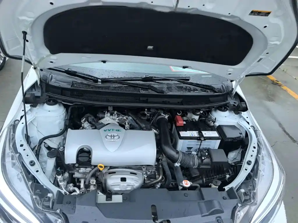 Toyota Yaris L 2020 — фото 20