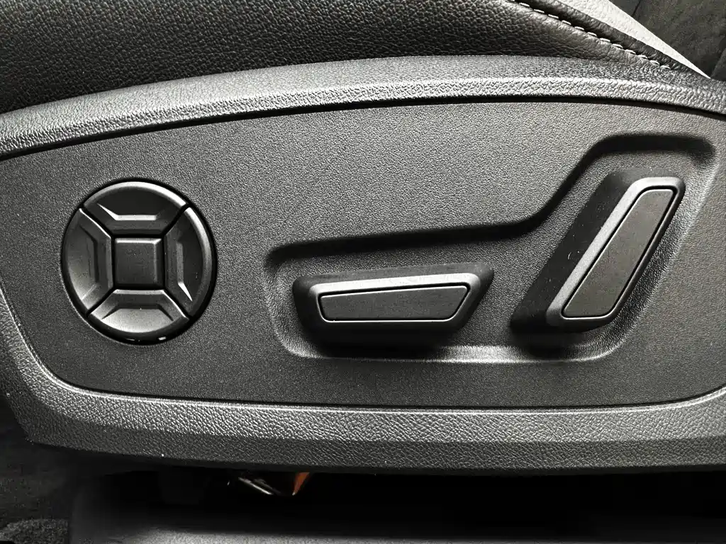 Audi Q3 2022 — фото 13