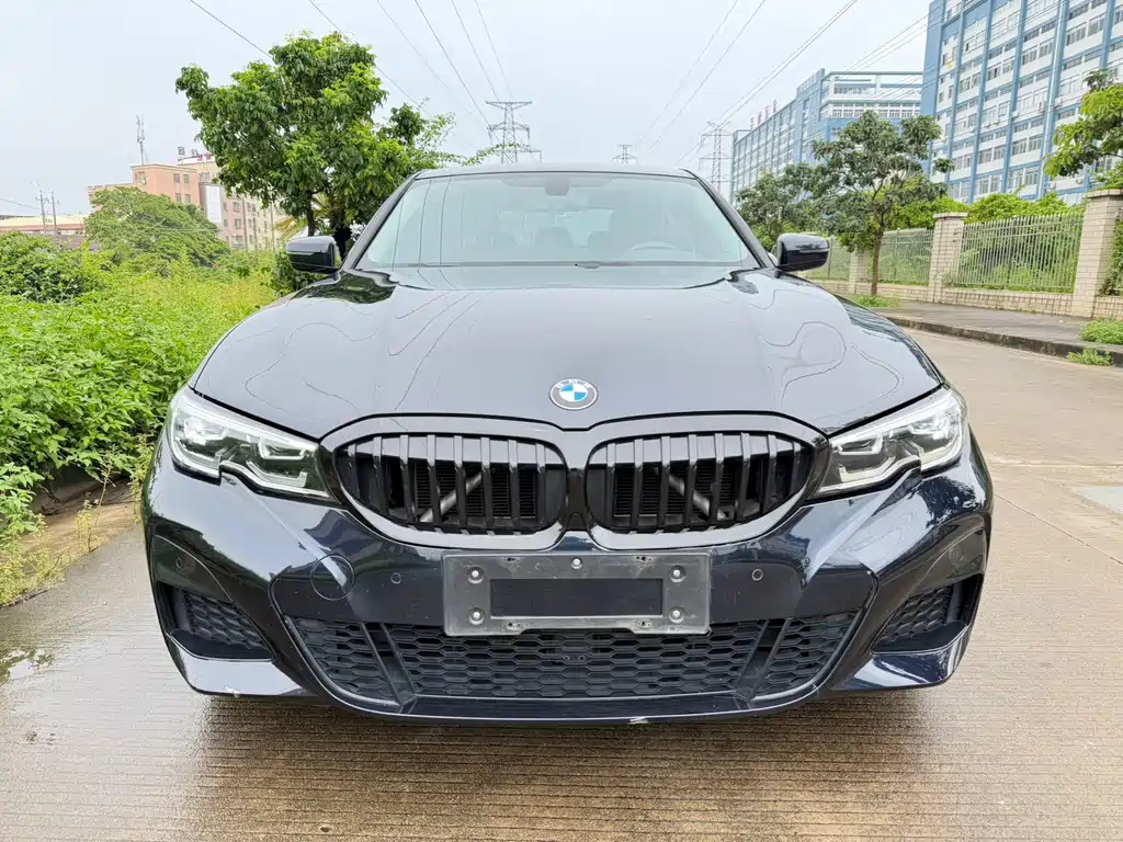 BMW 3 Series 2022