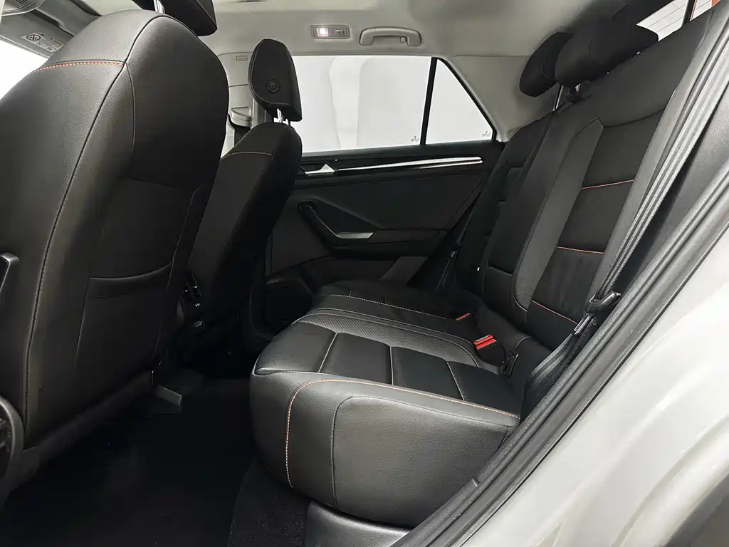 Volkswagen T-Roc 2022 — фото 21