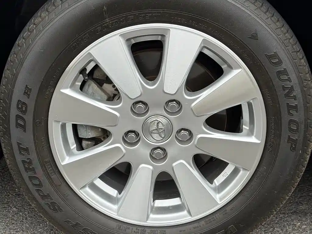 Toyota Camry 2008 — фото 12