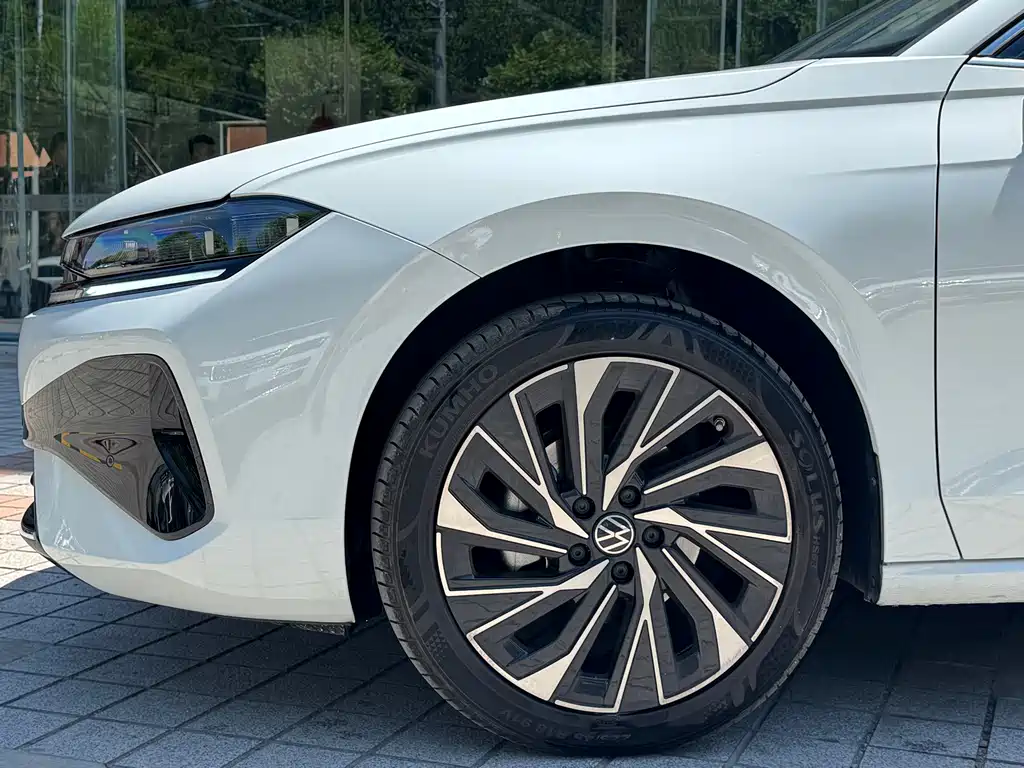 Volkswagen Sagitar 2025
