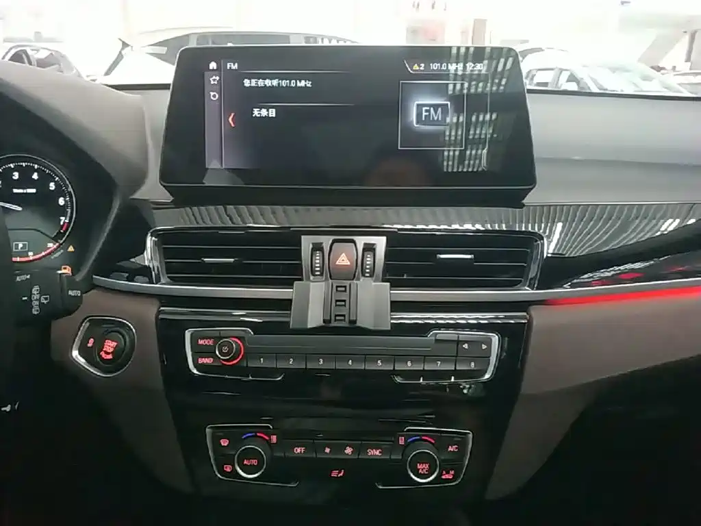 BMW X1 2023 — фото 13