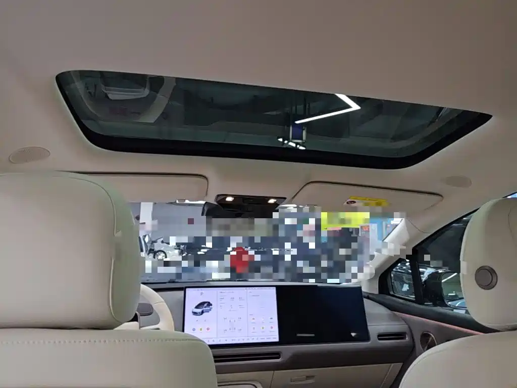 Li Auto i8 2025 — фото 18