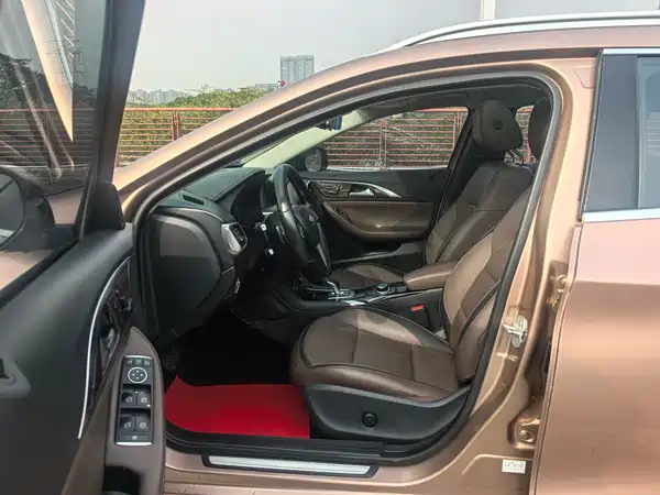 Infiniti QX30 2017