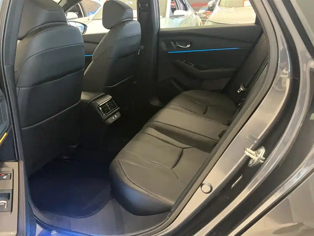 Honda Accord 2023 — фото 17