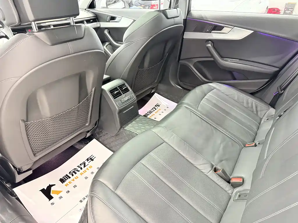 Audi A4L 2020 — фото 11