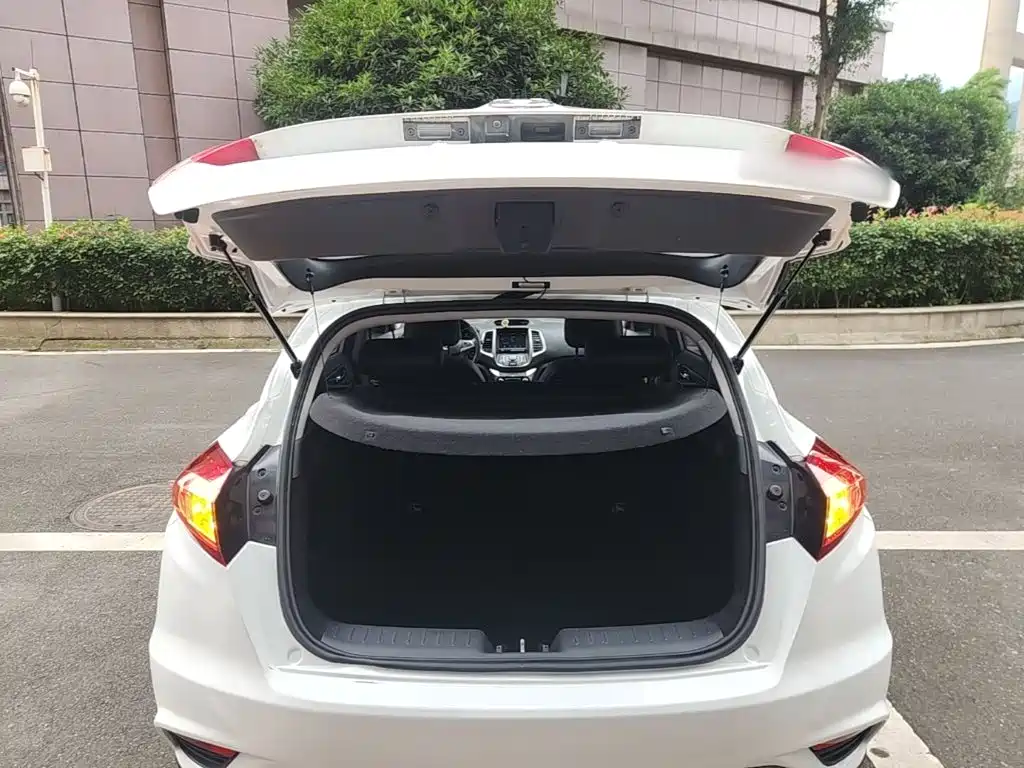 Changan Eado XT 2016 — фото 19