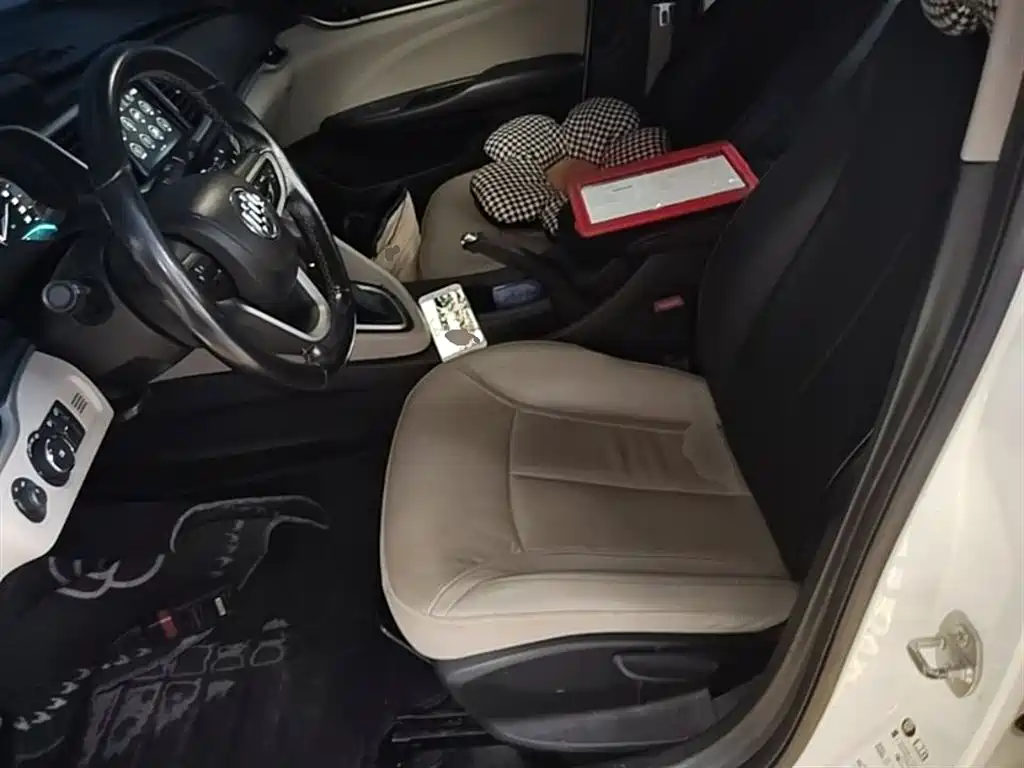 Buick Excelle 2019 — фото 15