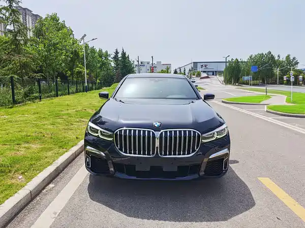 BMW 7 Series 2021