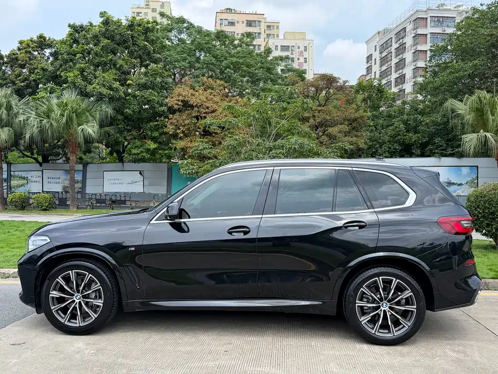 BMW X5 2019 — фото 7