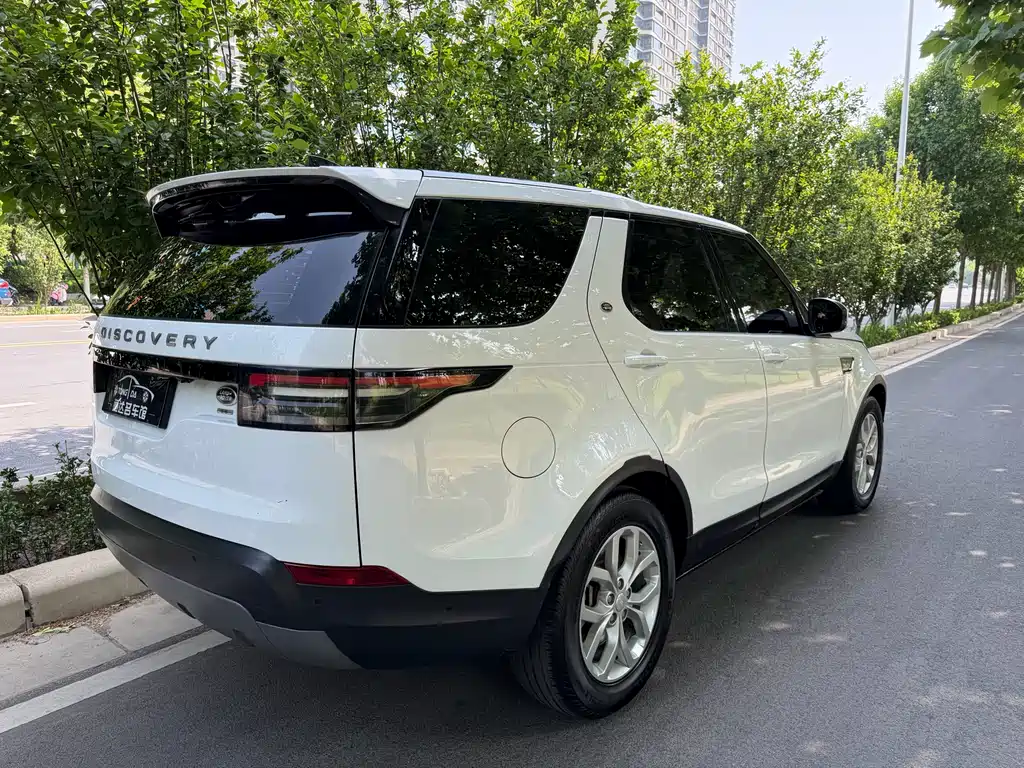 Land Rover Discovery 2019 — фото 24