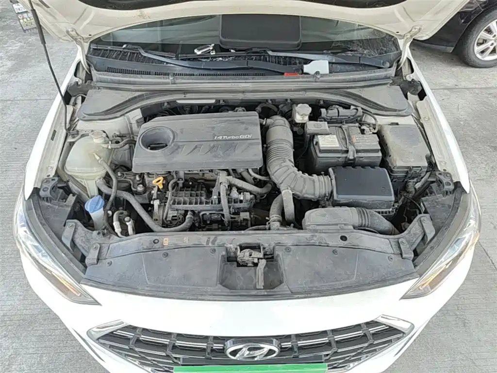 Hyundai Elantra 2019 — фото 20