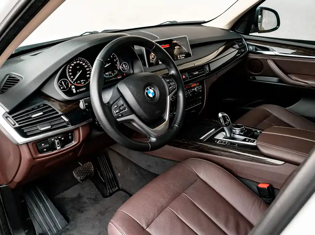 BMW X5 2016 — фото 23