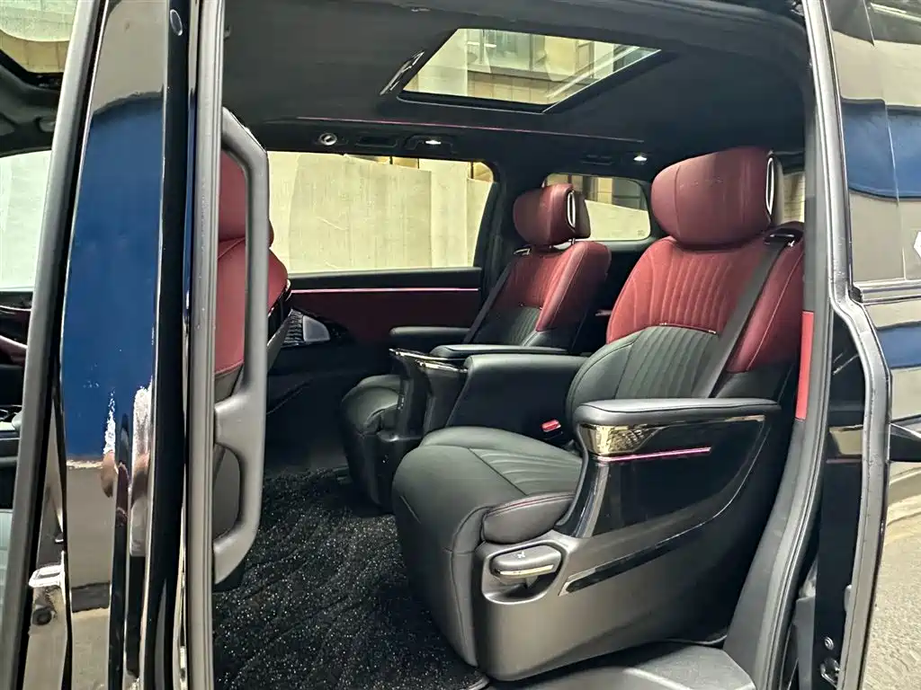 GAC Motor Trumpchi M8 2025 — фото 10