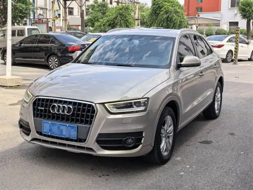 Audi Q3 2015 — фото 1