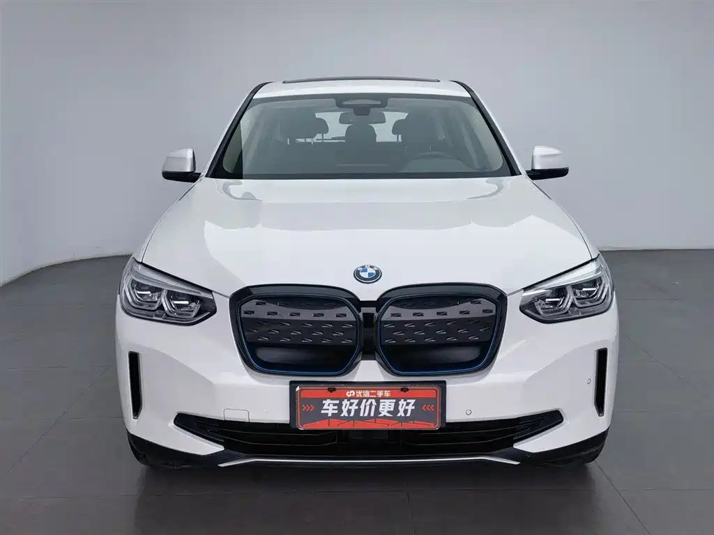 BMW iX3 2021